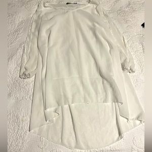 Women’s White chiffon lined tunic top with open wing arms